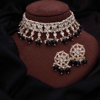 Stunning White Kundan Silver Necklace With Pair of Earring Choker Set