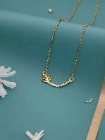 Capture Nature's Beauty: Gold-Plated Leaf Pendant Necklace