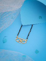 Entwined Love: Round Floral Mangalsutra Tanmaniya