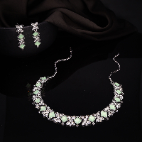 Stylish Silver Plated Necklace Set with Sparkling White Crystals