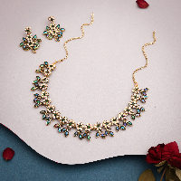 Luxurious Gold Necklace Set with Ornate Detailing for Weddings and Celebrations