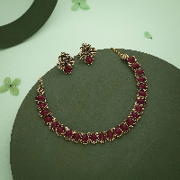 A Touch of Royalty: Antique Gold Jewelry Set with Maroon Stones