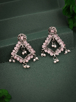 Elegant Leaf Shape Oxidised Earrings – Perfect for Casual Outfits Elegant Leaf Shape Oxidised Earrings – Perfect for Casual Outfits