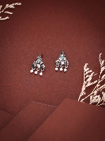 Trendy Oxidized Leaf Earrings – Statement Silver Accessories Trendy Oxidized Leaf Earrings – Statement Silver Accessories