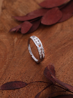 Title: Chic Dual Band Sterling Silver Ring with American Diamonds and Studs - Adjustable